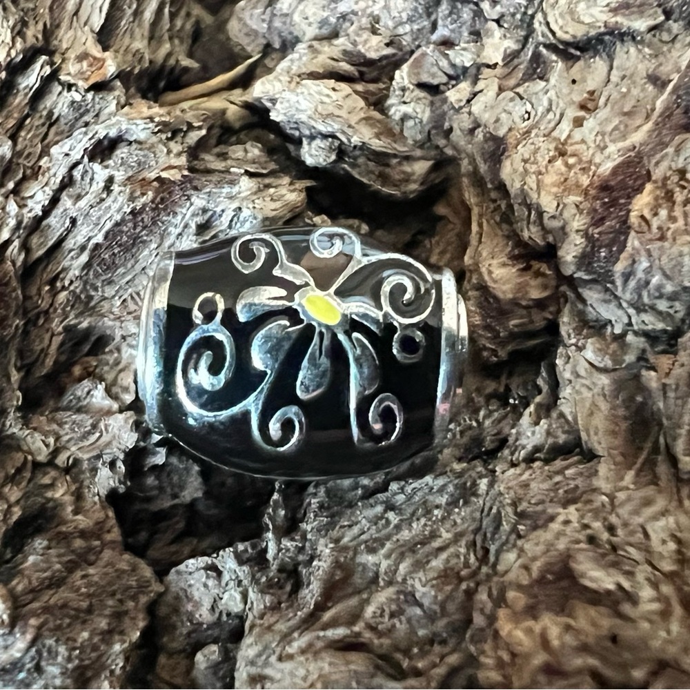 Halia Black Enamel Charm Good Dreams Enamel Flower Bead Black Yellow Silver Tube